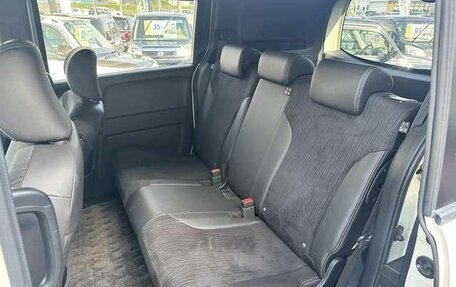 Honda Freed I, 2016 год, 785 000 рублей, 18 фотография