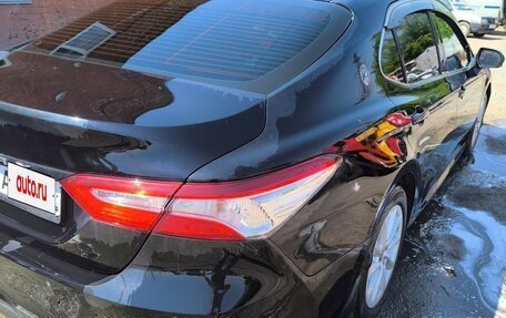 Toyota Camry, 2021 год, 2 800 000 рублей, 4 фотография