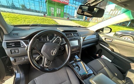 Toyota Camry, 2015 год, 1 950 000 рублей, 7 фотография