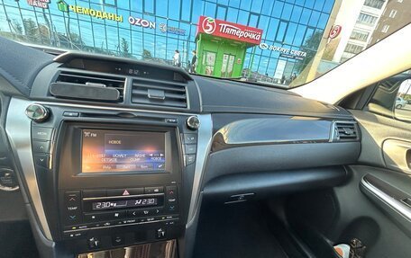 Toyota Camry, 2015 год, 1 950 000 рублей, 8 фотография