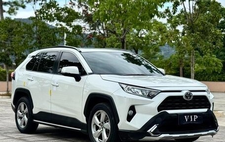 Toyota RAV4, 2021 год, 2 420 443 рублей, 3 фотография