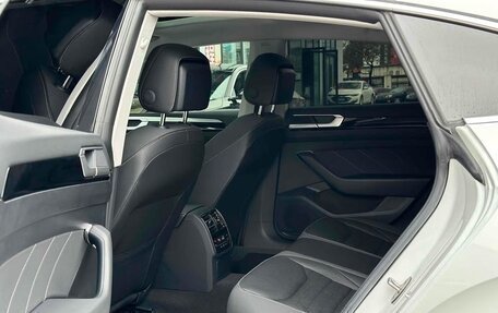 Volkswagen Passat CC, 2021 год, 2 650 000 рублей, 11 фотография