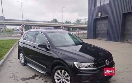 Volkswagen Tiguan II, 2017 год, 2 700 000 рублей, 2 фотография