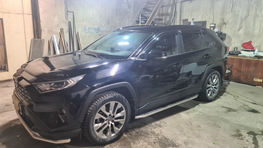 Toyota RAV4 XA50, 2021 год, 3 600 000 рублей, 2 фотография