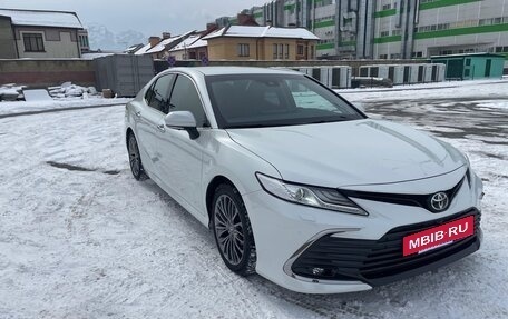 Toyota Camry, 2021 год, 4 000 000 рублей, 4 фотография