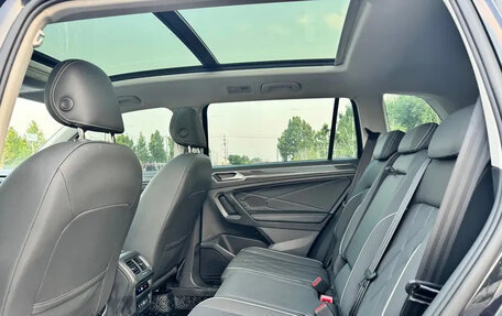 Volkswagen Tiguan II, 2022 год, 2 790 090 рублей, 8 фотография