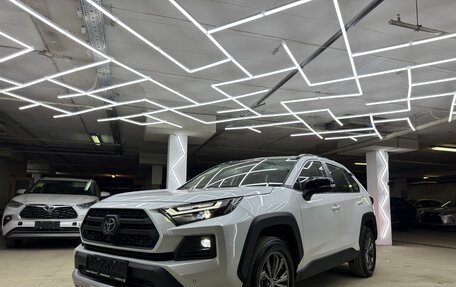 Toyota RAV4, 2024 год, 3 700 000 рублей, 5 фотография