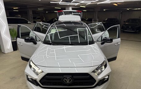 Toyota RAV4, 2024 год, 3 700 000 рублей, 14 фотография