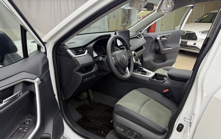 Toyota RAV4, 2024 год, 3 700 000 рублей, 18 фотография