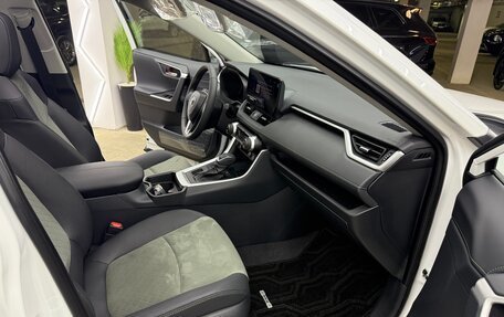 Toyota RAV4, 2024 год, 3 700 000 рублей, 30 фотография