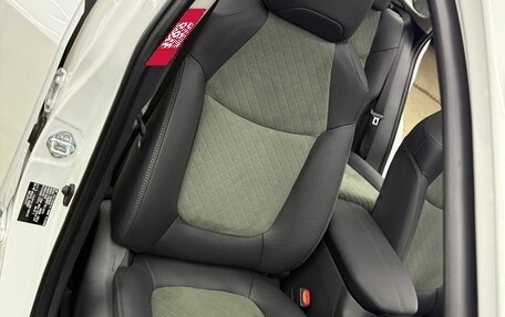 Toyota RAV4, 2024 год, 3 700 000 рублей, 31 фотография