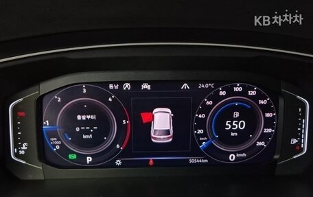 Volkswagen Tiguan II, 2021 год, 2 315 000 рублей, 6 фотография