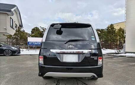 Toyota ISis I, 2016 год, 967 000 рублей, 6 фотография