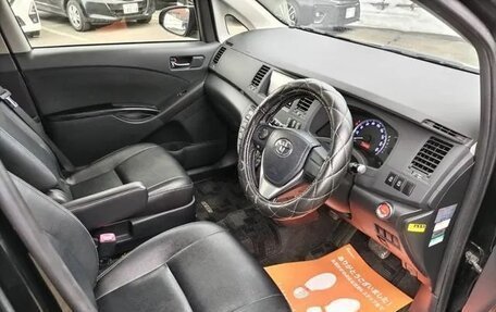Toyota ISis I, 2016 год, 967 000 рублей, 14 фотография