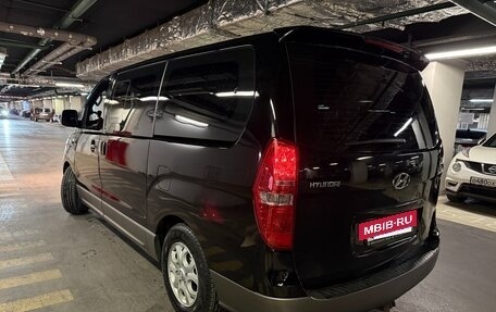 Hyundai H-1 II рестайлинг, 2014 год, 1 755 000 рублей, 10 фотография