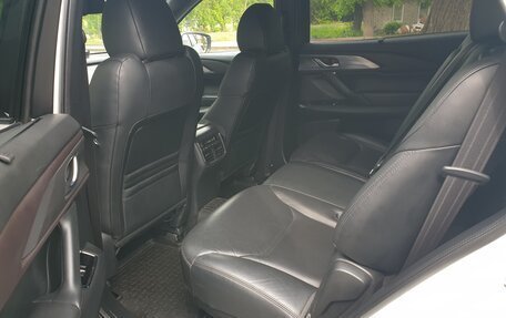 Mazda CX-9 II, 2017 год, 2 450 000 рублей, 26 фотография