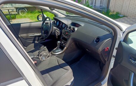 Peugeot 308 II, 2012 год, 985 000 рублей, 11 фотография