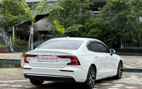 Volvo S60 III, 2023 год, 2 600 000 рублей, 4 фотография