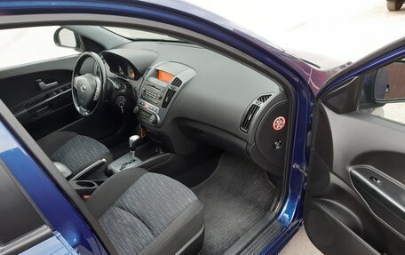 KIA cee'd I рестайлинг, 2008 год, 850 000 рублей, 8 фотография
