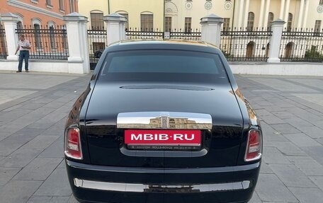 Rolls-Royce Phantom VII рестайлинг, 2007 год, 25 000 000 рублей, 6 фотография
