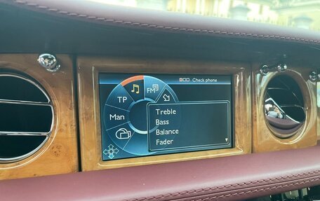 Rolls-Royce Phantom VII рестайлинг, 2007 год, 25 000 000 рублей, 18 фотография