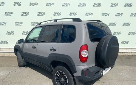 Chevrolet Niva I рестайлинг, 2010 год, 355 000 рублей, 6 фотография