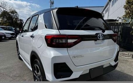 Toyota Raize I, 2022 год, 1 090 000 рублей, 7 фотография