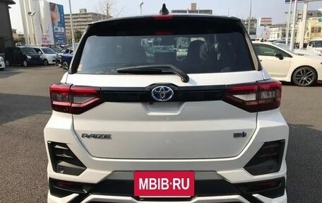 Toyota Raize I, 2022 год, 1 195 000 рублей, 10 фотография