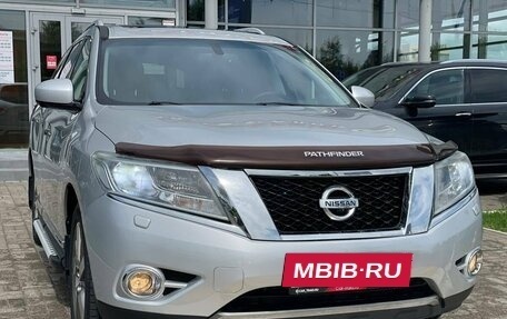 Nissan Pathfinder, 2015 год, 1 890 000 рублей, 4 фотография