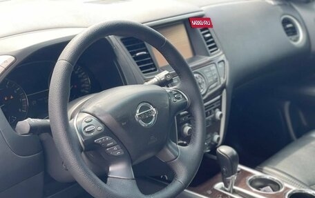Nissan Pathfinder, 2015 год, 1 890 000 рублей, 13 фотография