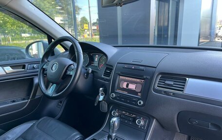 Volkswagen Touareg III, 2012 год, 1 899 000 рублей, 14 фотография