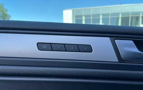 Volkswagen Touareg III, 2012 год, 1 899 000 рублей, 12 фотография