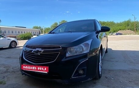 Chevrolet Cruze II, 2013 год, 835 000 рублей, 3 фотография