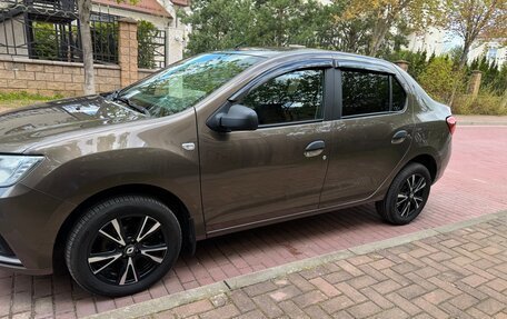 Renault Logan II, 2018 год, 750 000 рублей, 5 фотография