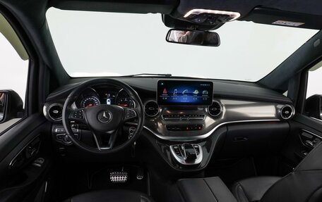 Mercedes-Benz V-Класс, 2019 год, 6 890 000 рублей, 6 фотография