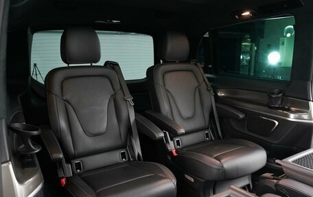 Mercedes-Benz V-Класс, 2019 год, 6 890 000 рублей, 9 фотография
