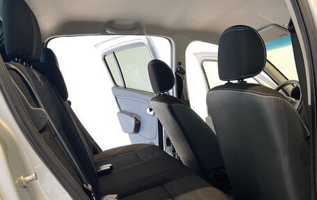 Renault Sandero I, 2013 год, 825 000 рублей, 11 фотография