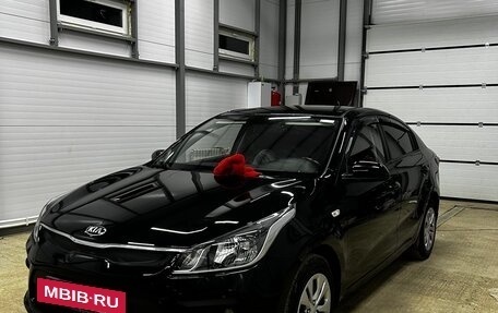 KIA Rio IV, 2017 год, 890 000 рублей, 3 фотография