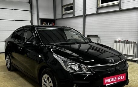 KIA Rio IV, 2017 год, 890 000 рублей, 10 фотография
