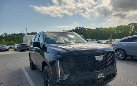 Cadillac Escalade V, 2025 год, 22 790 000 рублей, 3 фотография