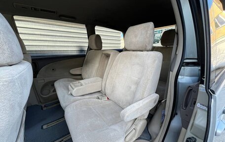 Toyota Estima III рестайлинг -2, 2003 год, 945 000 рублей, 28 фотография