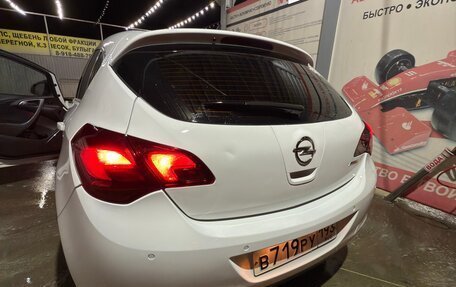 Opel Astra J, 2010 год, 450 000 рублей, 4 фотография