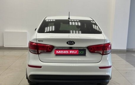 KIA Rio III рестайлинг, 2015 год, 700 000 рублей, 6 фотография