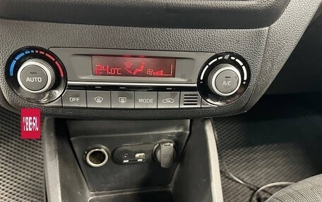 KIA Rio III рестайлинг, 2015 год, 700 000 рублей, 18 фотография