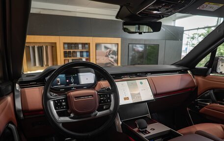 Land Rover Range Rover IV рестайлинг, 2024 год, 21 600 000 рублей, 11 фотография