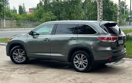 Toyota Highlander III, 2014 год, 2 749 000 рублей, 3 фотография