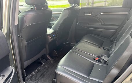 Toyota Highlander III, 2014 год, 2 749 000 рублей, 23 фотография