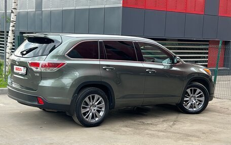 Toyota Highlander III, 2014 год, 2 749 000 рублей, 12 фотография