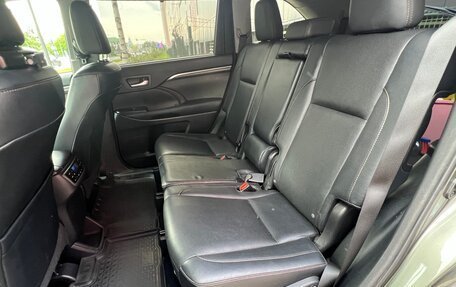 Toyota Highlander III, 2014 год, 2 749 000 рублей, 25 фотография