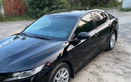 Toyota Camry, 2021 год, 3 300 000 рублей, 5 фотография